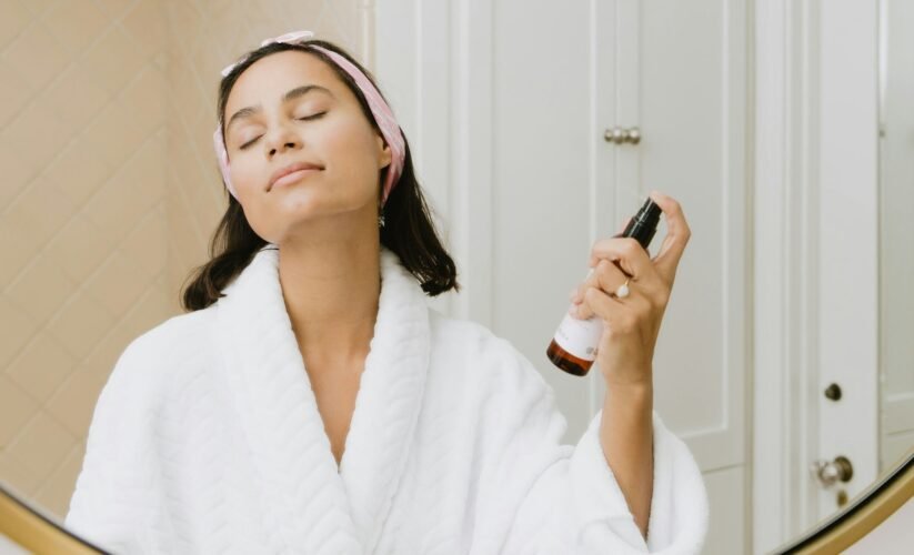 DIY Face Toner: Natural Recipes for Glowing Skin